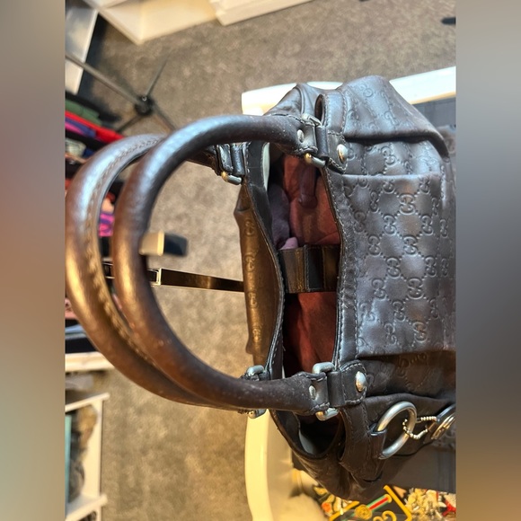 Authentic Gucci handbag - Picture 7 of 15